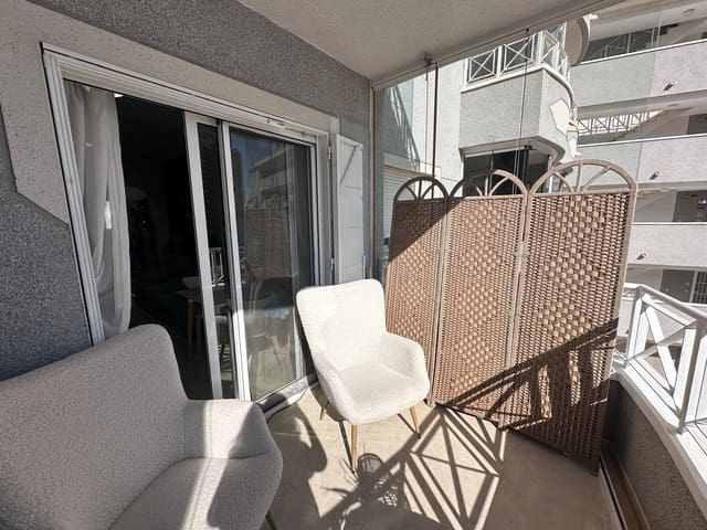 2 soverom Leilighet til salgs i Puerto Deportivo, Guardamar del Segura med svømmebasseng garasje - € 165 000 (Ref: 10041231)