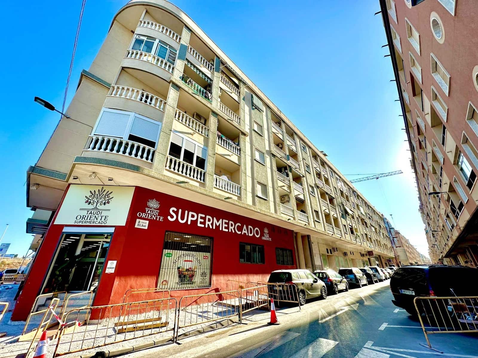 2 bedroom Apartment for sale in Torrevieja - € 185,500 (Ref: 10068021)