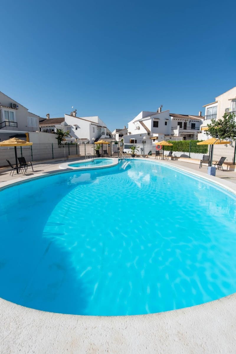 2 bedroom Bungalow for sale in Torrevieja with pool - € 169,900 (Ref: 10109779)
