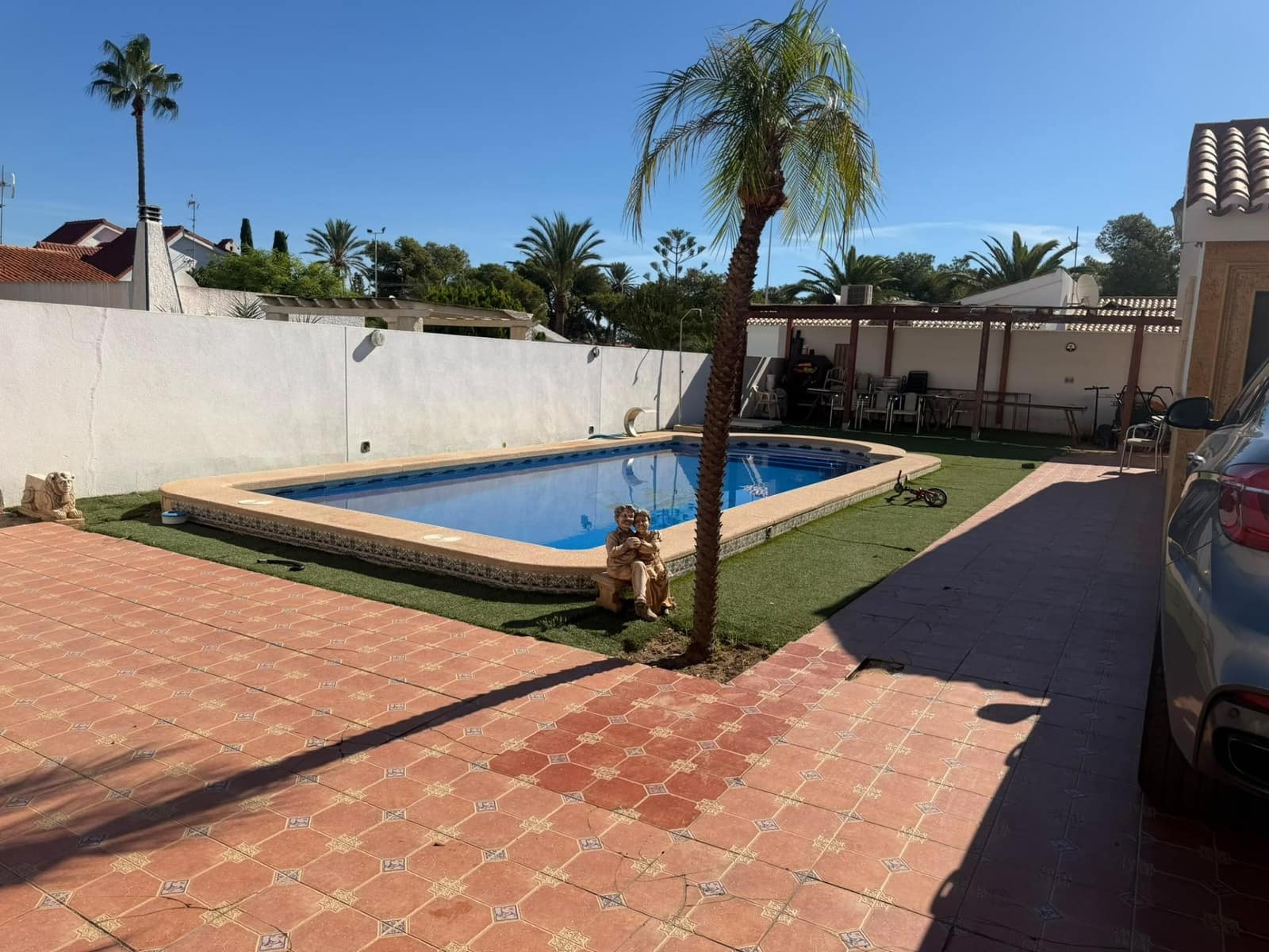 4 sovrum Villa till salu i Torrevieja med pool - 550 000 € (Ref: 10132089)