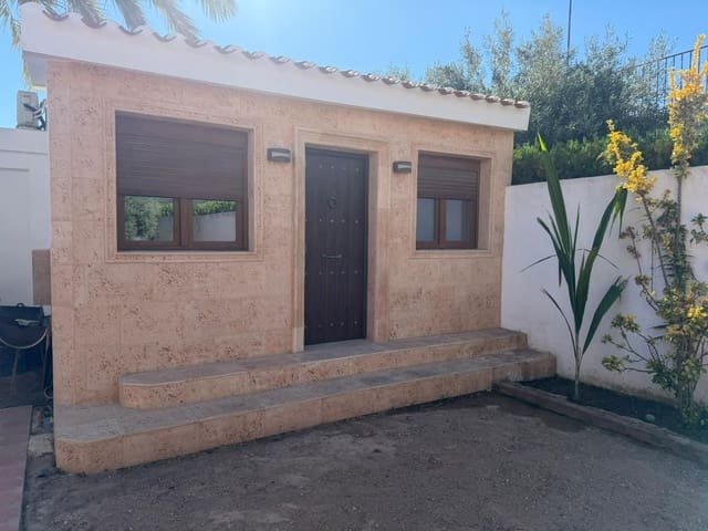 4 makuuhuone Huvila myytävänä paikassa Torrevieja mukana uima-altaan - 550 000 € (Ref: 10132089)