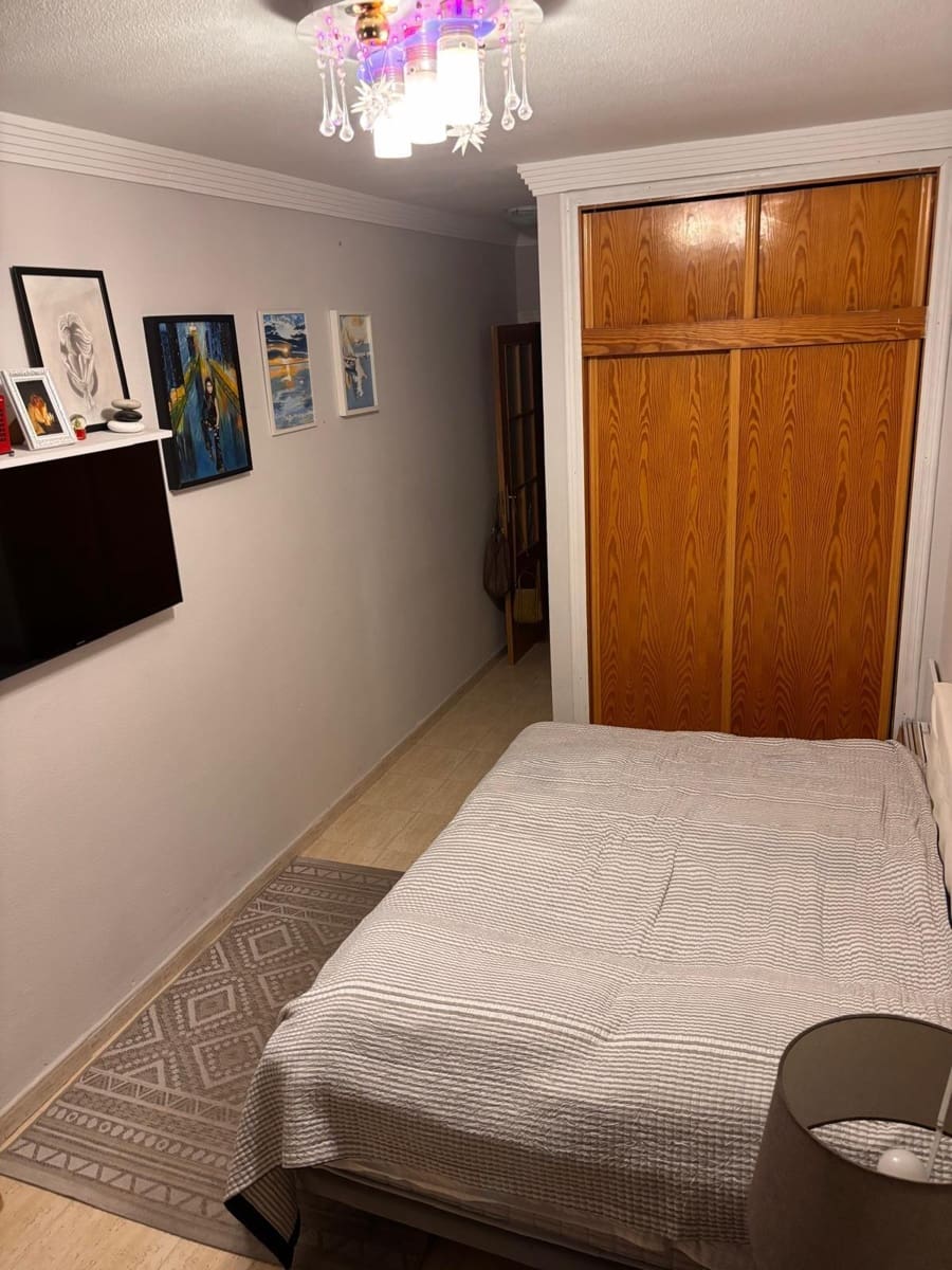 3 bedroom Apartment for sale in Torrevieja with pool - € 220,000 (Ref: 10171806)