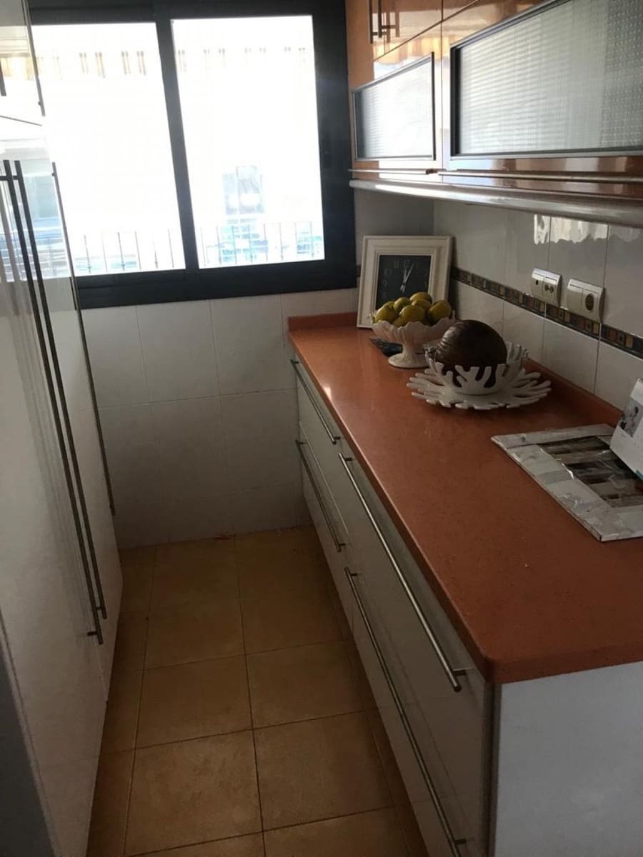 3 bedroom Apartment for sale in Torrevieja - € 190,000 (Ref: 6174094)