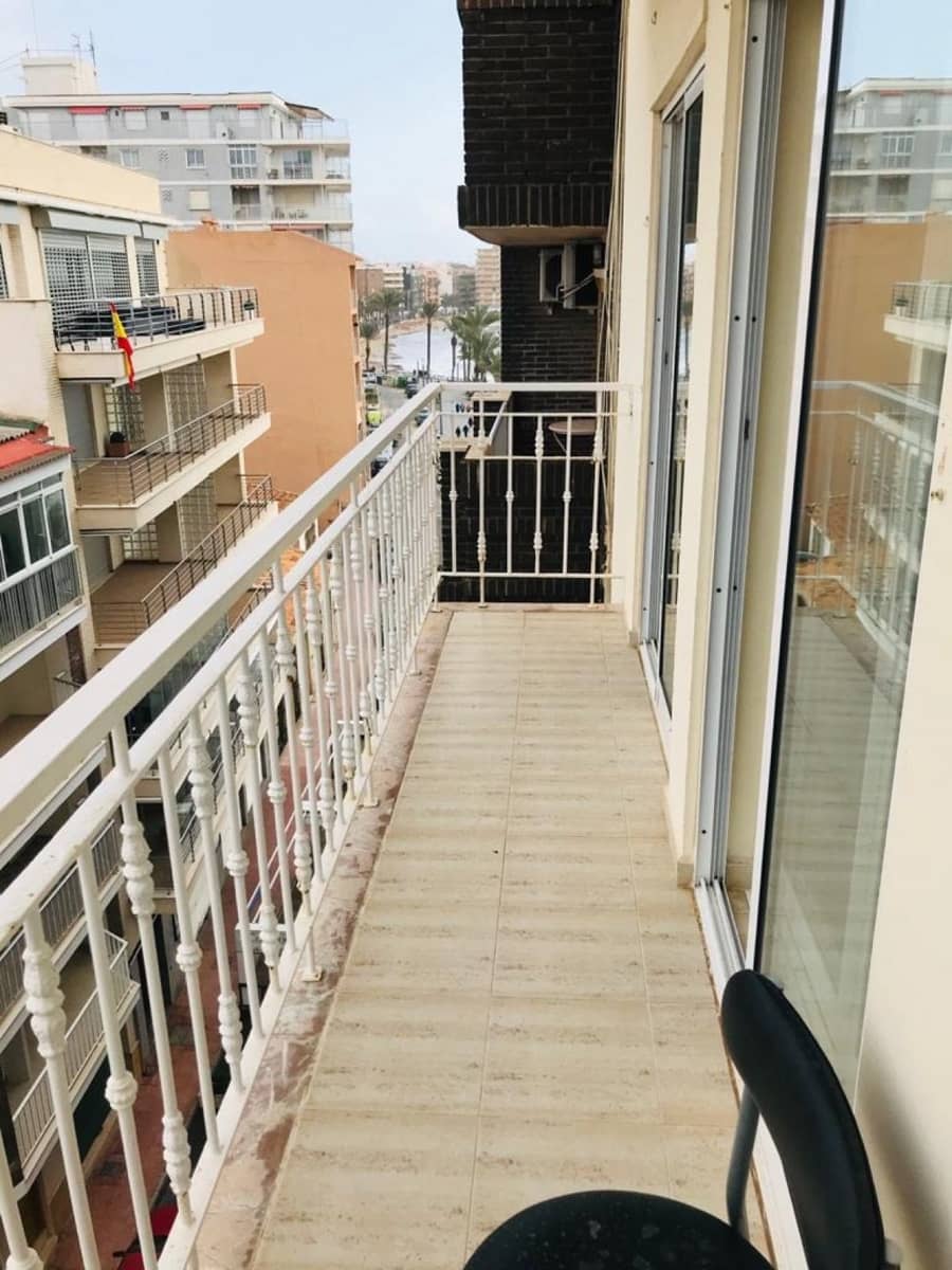 2 bedroom Apartment for sale in Torrevieja - € 199,000 (Ref: 6174125)