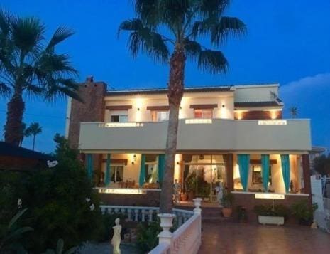 8 bedroom Villa for sale in Ciudad Quesada with pool - € 1,100,000 (Ref: 6174218)