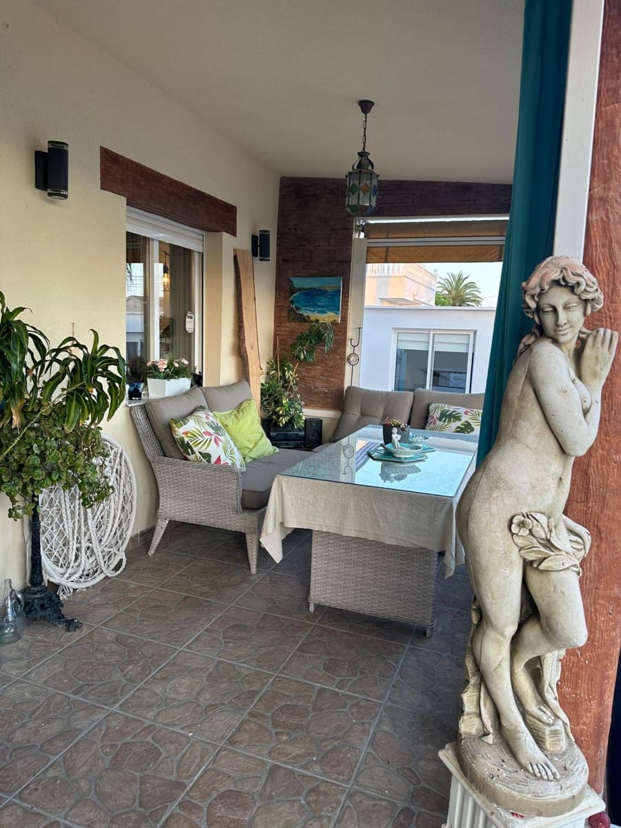 8 bedroom Villa for sale in Ciudad Quesada with pool - € 1,100,000 (Ref: 6174218)