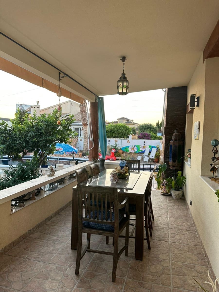 8 bedroom Villa for sale in Ciudad Quesada with pool - € 1,100,000 (Ref: 6174218)