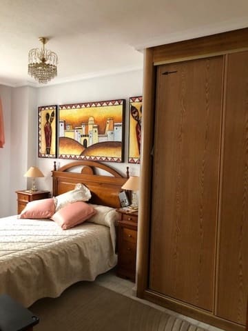 3 bedroom Apartment for sale in Torrevieja - € 249,900 (Ref: 6174238)