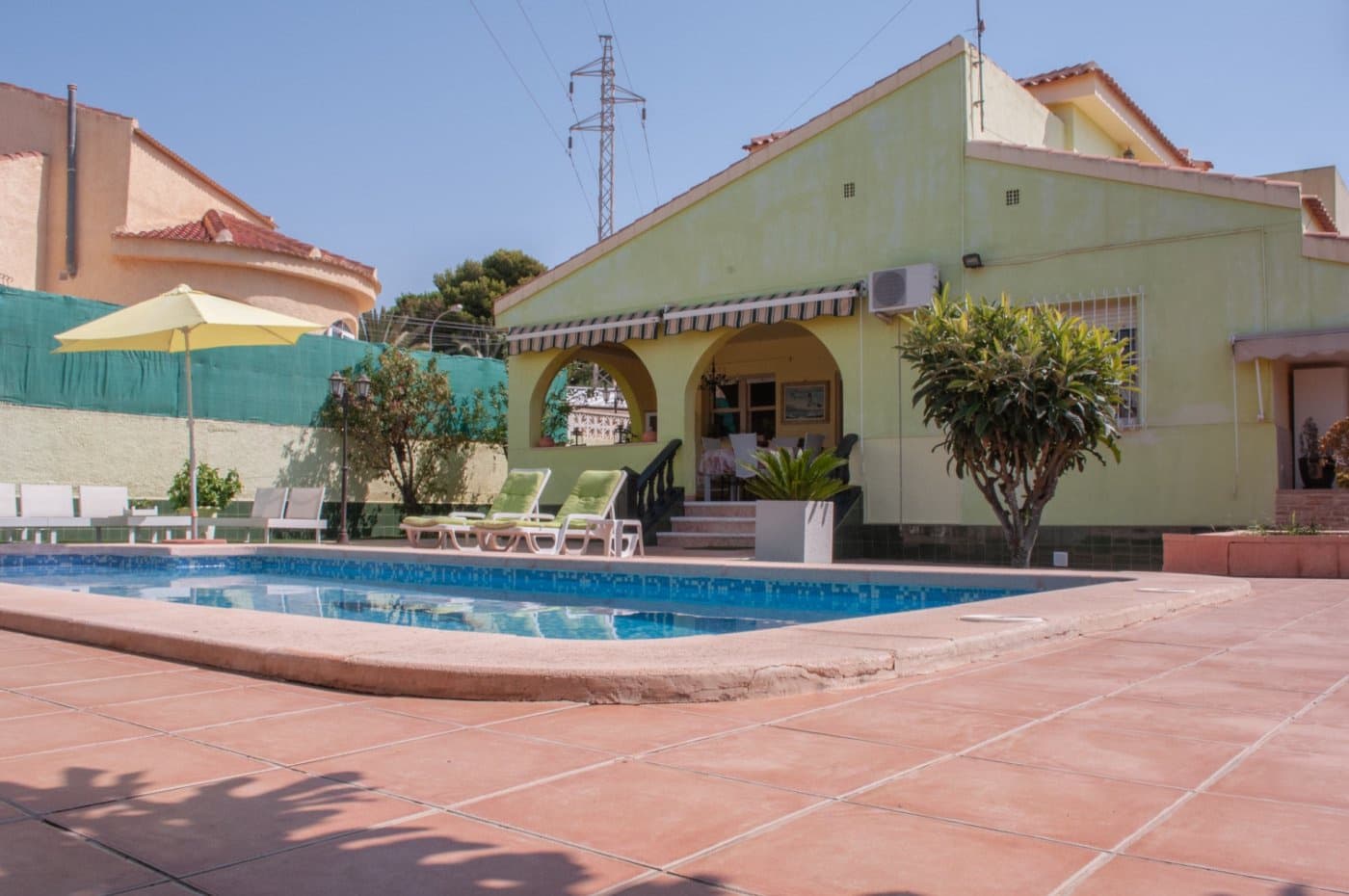 4 Zimmer Villa zu verkaufen in Ciudad Quesada mit Pool - 449.000 € (Ref: 6991803)
