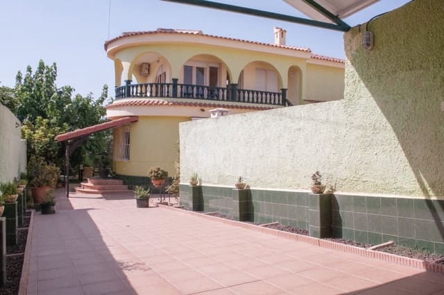 4 bedroom Villa for sale in Ciudad Quesada, Rojales with pool - € 449,000 (Ref: 6991803)