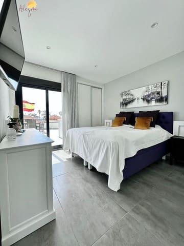 4 soverom Villa til salgs i Playa de los Locos, Torrevieja med svømmebasseng garasje - € 999 900 (Ref: 7197632)