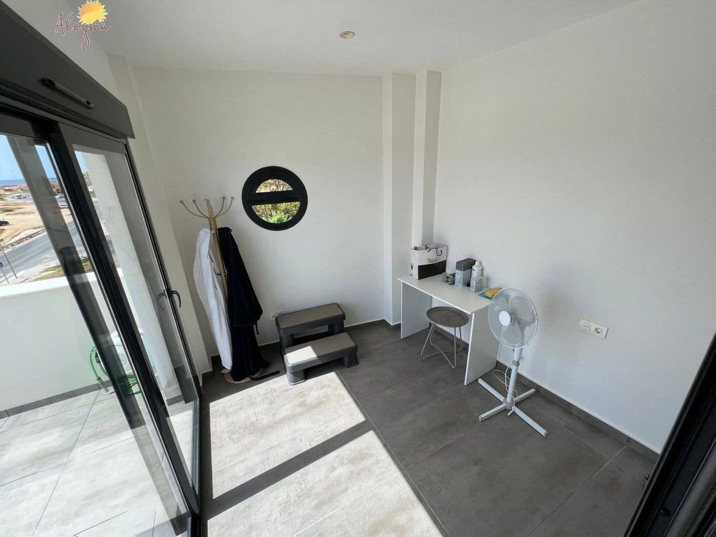 4 soverom Villa til salgs i Torrevieja med svømmebasseng garasje - € 999 900 (Ref: 7197632)