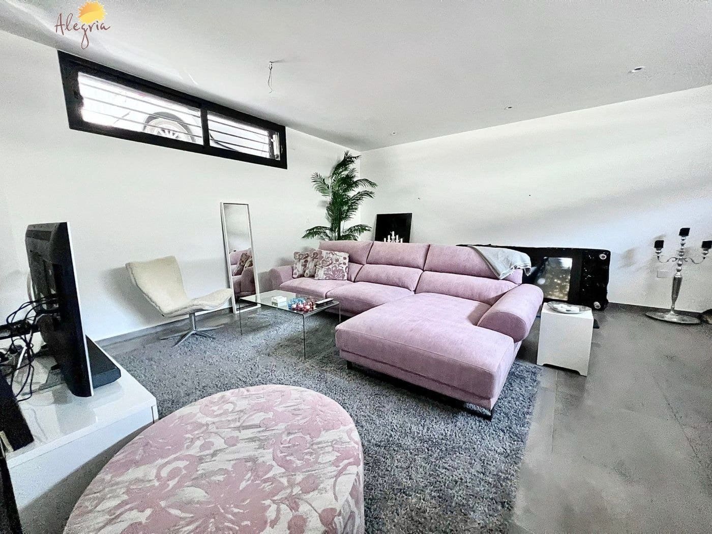 4 soverom Villa til salgs i Torrevieja med svømmebasseng garasje - € 999 900 (Ref: 7197632)