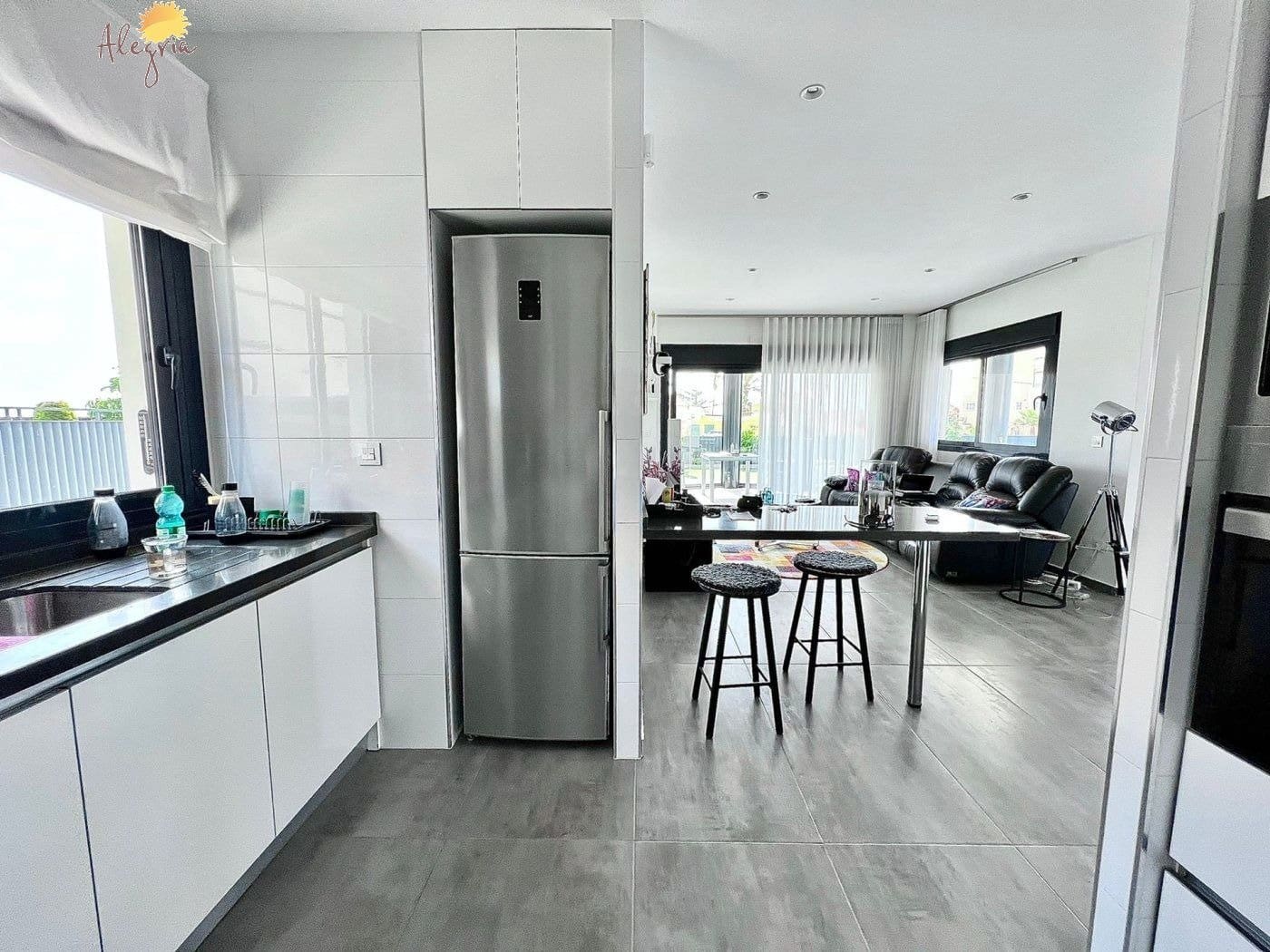 4 soverom Villa til salgs i Torrevieja med svømmebasseng garasje - € 999 900 (Ref: 7197632)