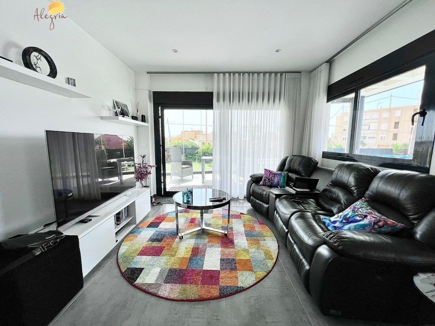 4 soverom Villa til salgs i Torrevieja med svømmebasseng garasje - € 999 900 (Ref: 7197632)