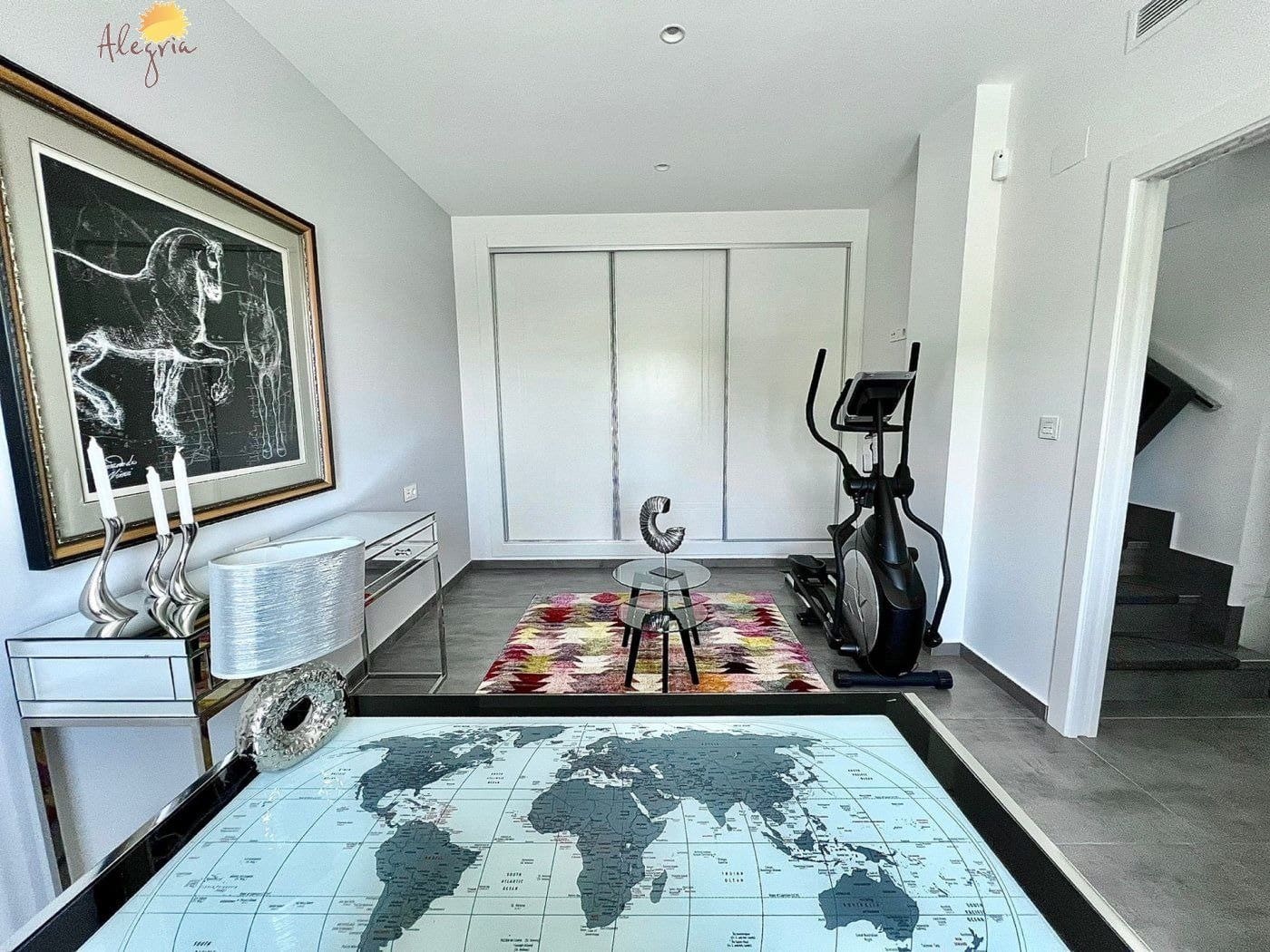 4 soverom Villa til salgs i Torrevieja med svømmebasseng garasje - € 999 900 (Ref: 7197632)