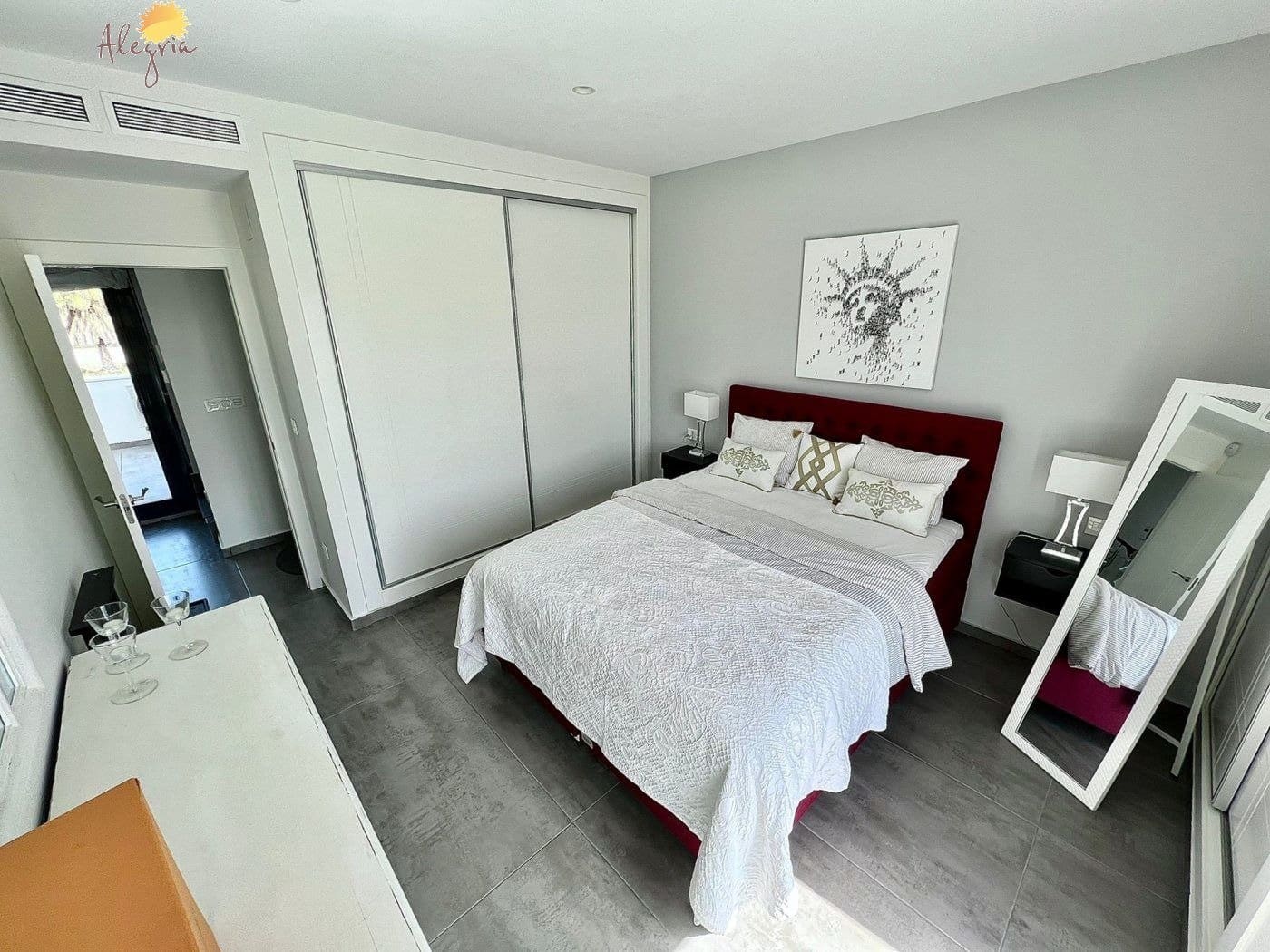 4 soverom Villa til salgs i Torrevieja med svømmebasseng garasje - € 999 900 (Ref: 7197632)