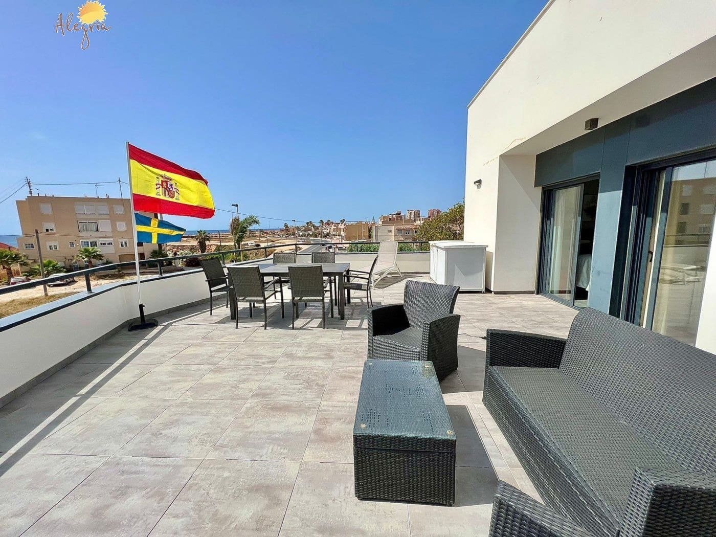 4 soverom Villa til salgs i Torrevieja med svømmebasseng garasje - € 999 900 (Ref: 7197632)