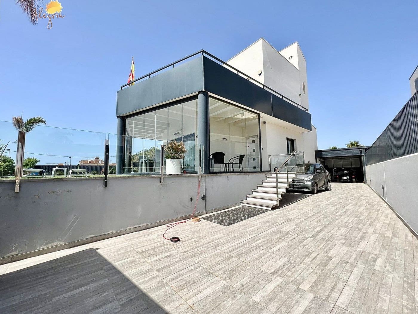 4 soverom Villa til salgs i Torrevieja med svømmebasseng garasje - € 999 900 (Ref: 7197632)