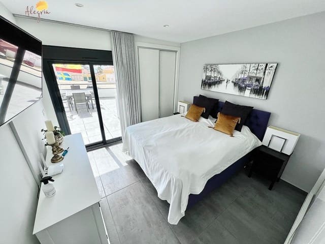 4 soverom Villa til salgs i Playa de los Locos, Torrevieja med svømmebasseng garasje - € 999 900 (Ref: 7197632)