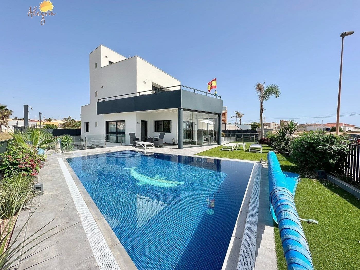 4 soverom Villa til salgs i Torrevieja med svømmebasseng garasje - € 999 900 (Ref: 7197632)