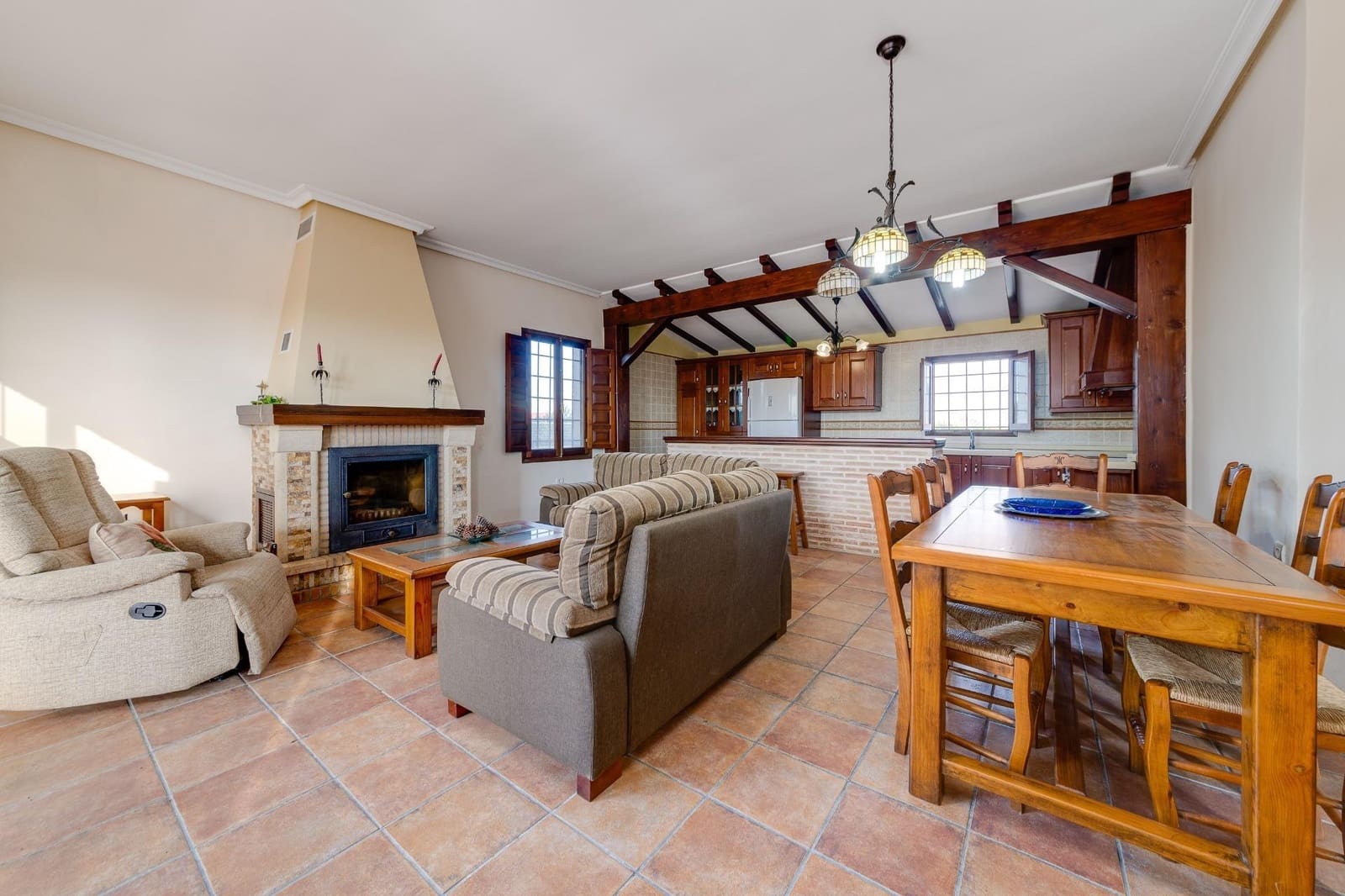 4 soveværelse Finca/Landehus til salg i Daya Nueva - € 315.000 (Ref: 7958273)