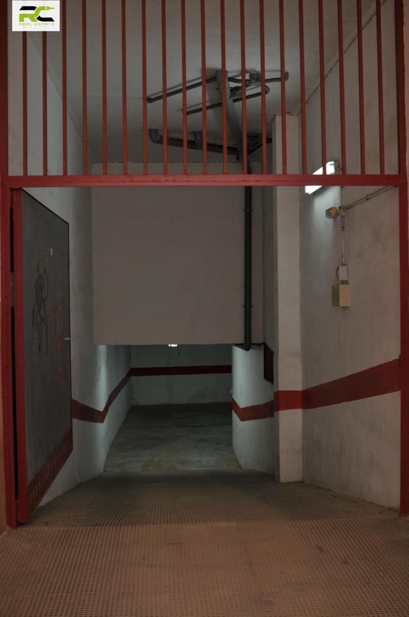 Garage til salg i Torrevieja - € 26.000 (Ref: 9152234)