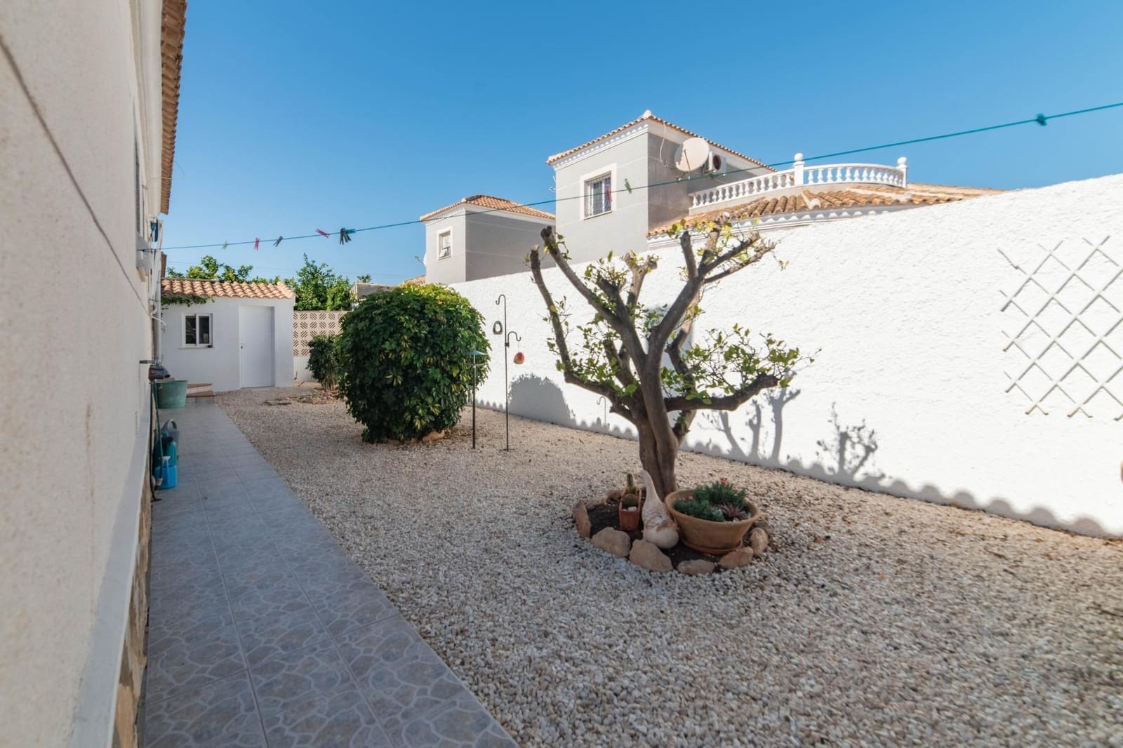 2 bedroom Villa for sale in Torrevieja with pool garage - € 348,000 (Ref: 9674298)