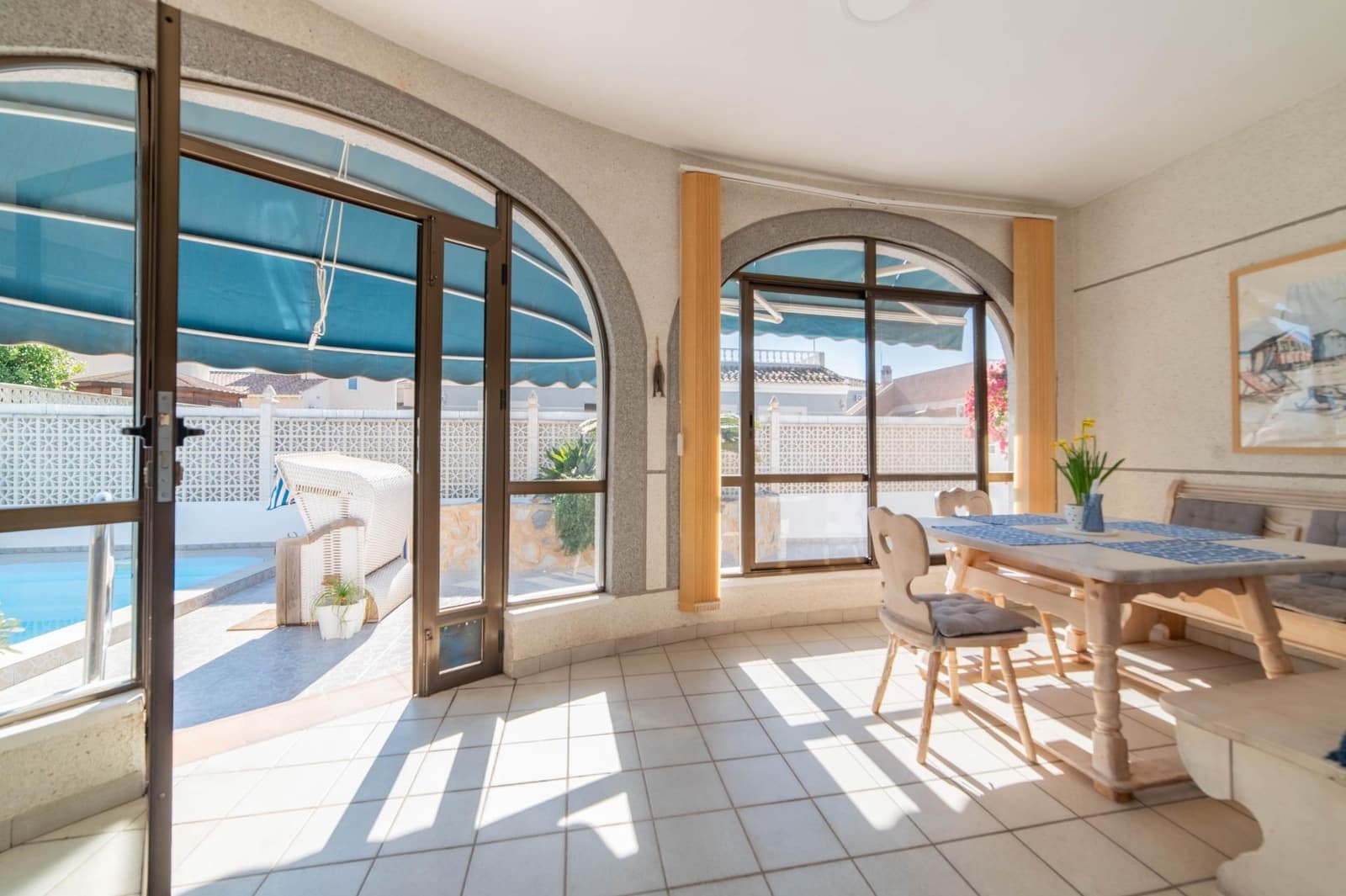 2 bedroom Villa for sale in Torrevieja with pool garage - € 348,000 (Ref: 9674298)