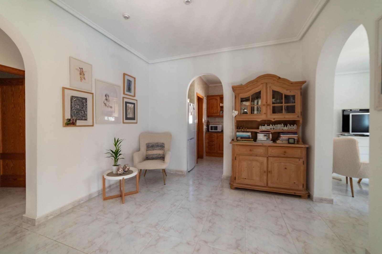 2 bedroom Villa for sale in Torrevieja with pool garage - € 348,000 (Ref: 9674298)