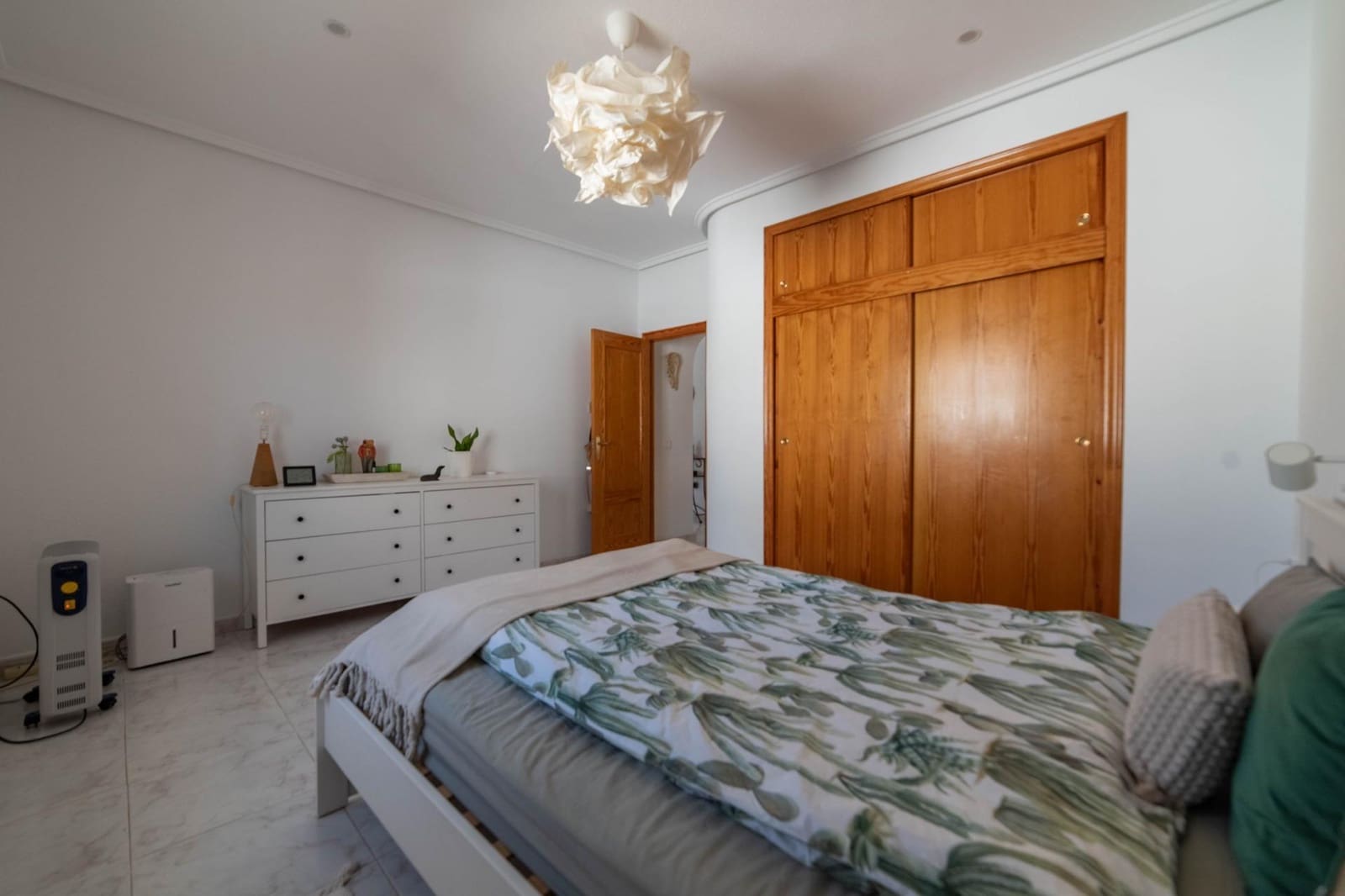 2 bedroom Villa for sale in Torrevieja with pool garage - € 348,000 (Ref: 9674298)