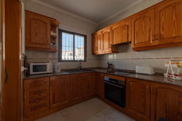 2 makuuhuone Huvila myytävänä paikassa El Chaparral - La Siesta - La Torreta, Torrevieja mukana uima-altaan 
autotalli - 348 000 € (Ref: 9674298)