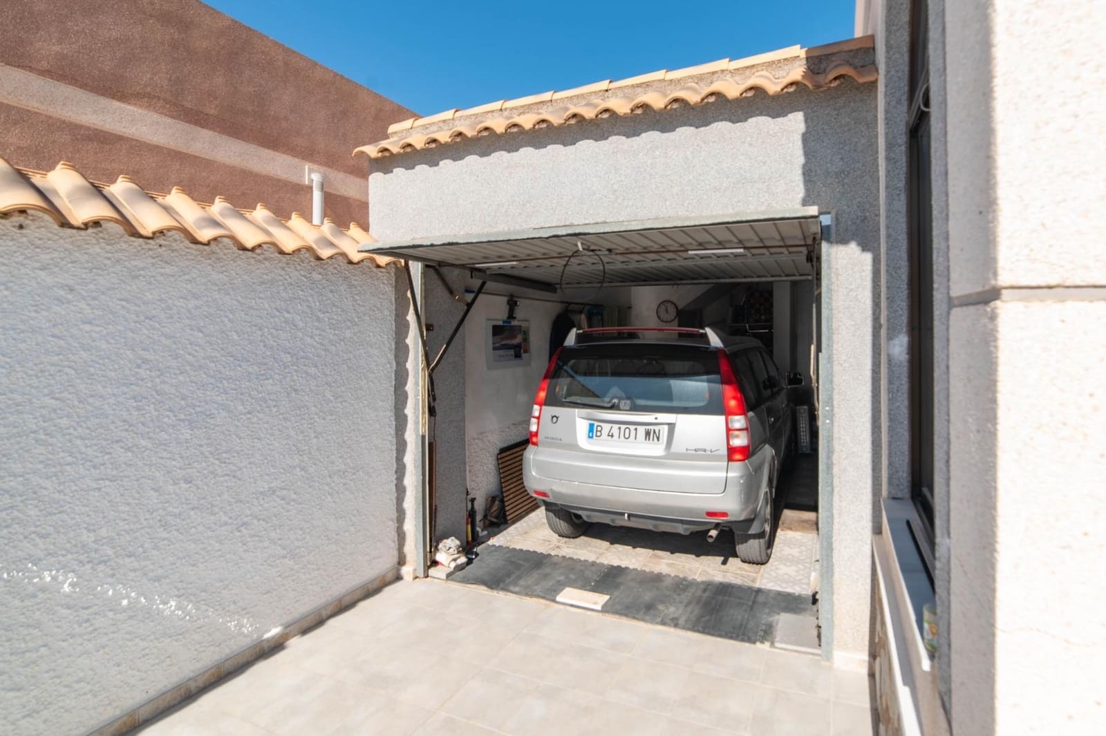 2 bedroom Villa for sale in Torrevieja with pool garage - € 348,000 (Ref: 9674298)