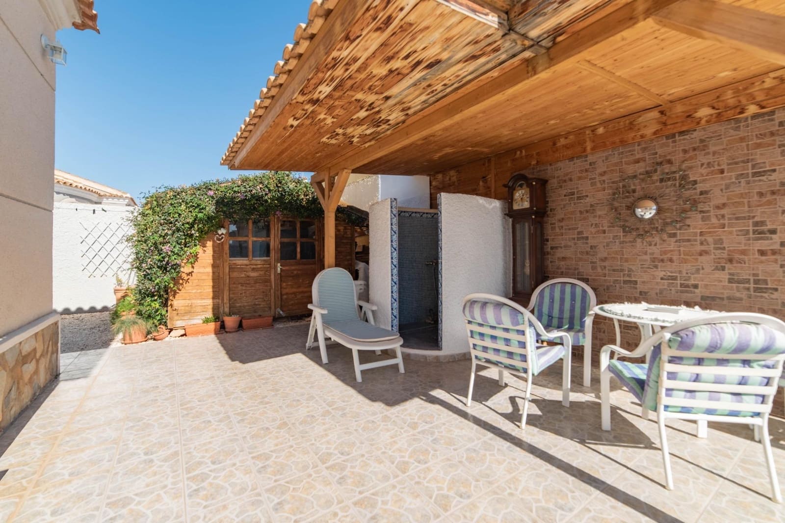 2 bedroom Villa for sale in Torrevieja with pool garage - € 348,000 (Ref: 9674298)