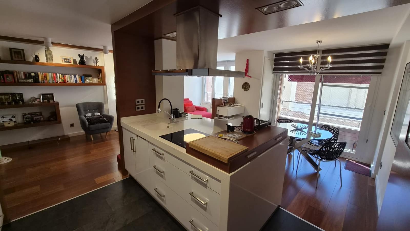 4 bedroom Apartment for sale in Torrevieja with garage - € 330,000 (Ref: 10026253)
