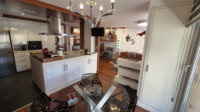 4 camera da letto Appartamento in vendita in Centro, Torrevieja con garage - 330.000 € (Rif: 10026253)