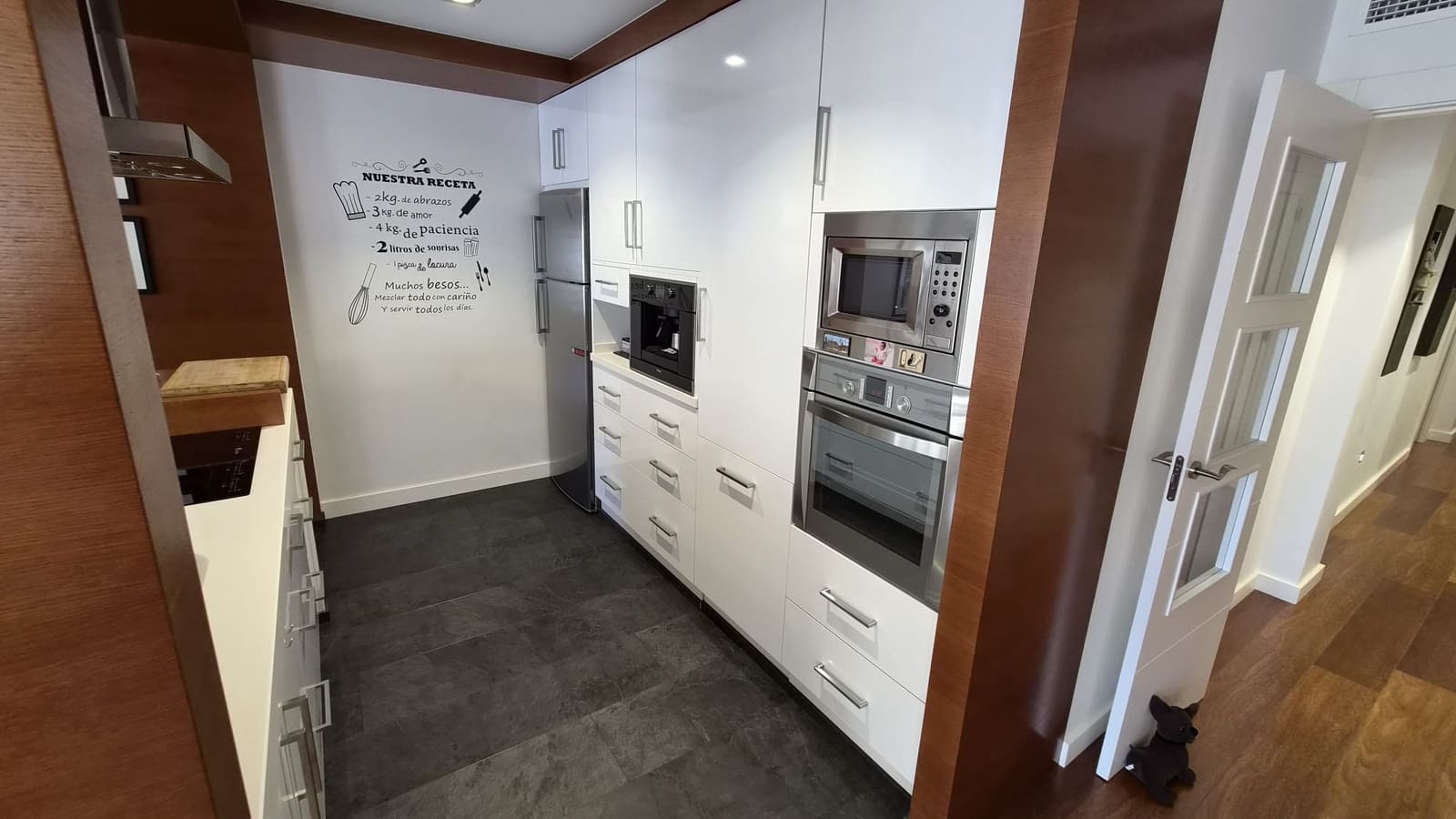 4 bedroom Apartment for sale in Torrevieja with garage - € 330,000 (Ref: 10026253)