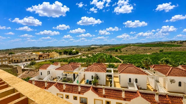 Casa de 2 habitaciones en Torremendo, Orihuela en venta con piscina garaje - 138.000 € (Ref: 10035701)