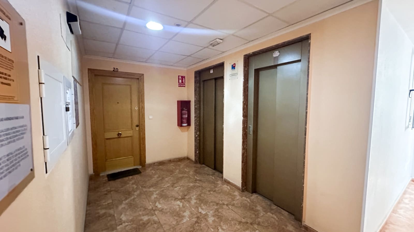 3 makuuhuone Huoneisto myytävänä paikassa Torrevieja - 269 000 € (Ref: 10043596)