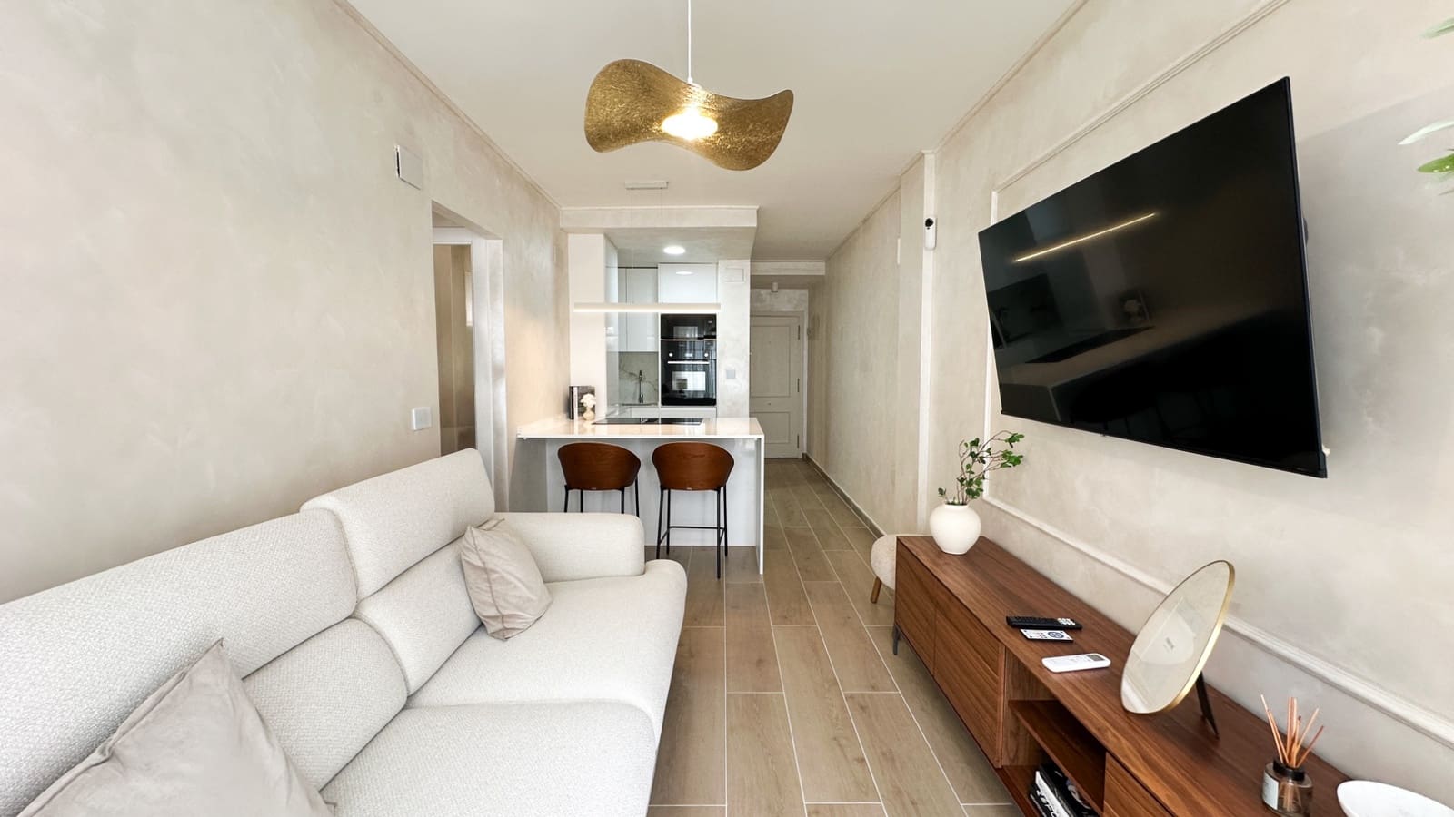2 makuuhuone Kattohuoneisto myytävänä paikassa Torrevieja mukana uima-altaan - 159 995 € (Ref: 10043597)