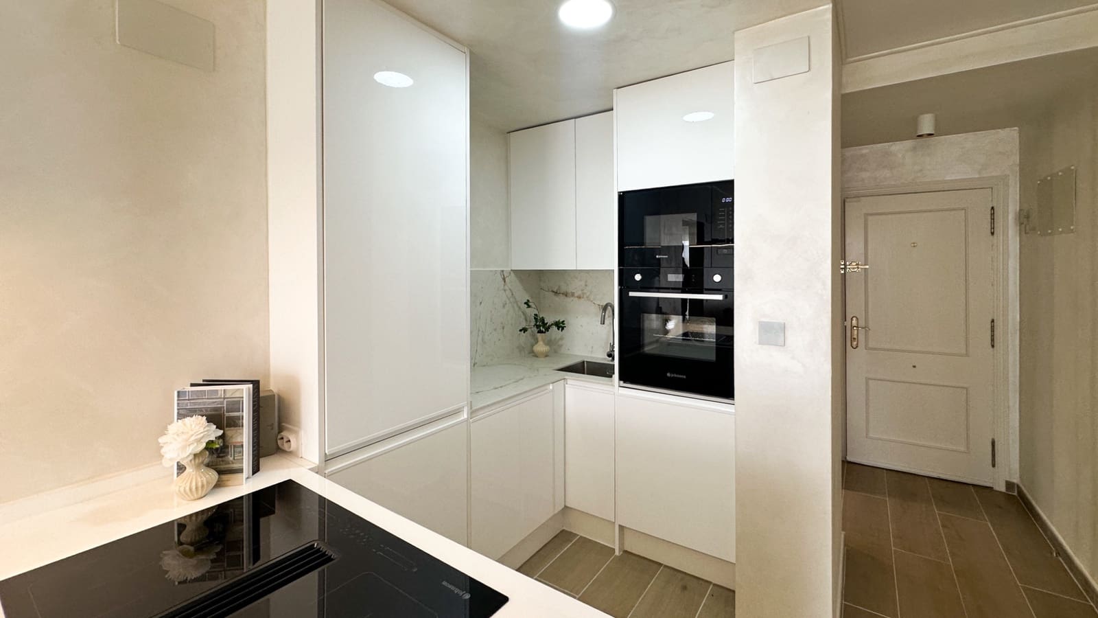 2 makuuhuone Kattohuoneisto myytävänä paikassa Torrevieja mukana uima-altaan - 159 995 € (Ref: 10043597)