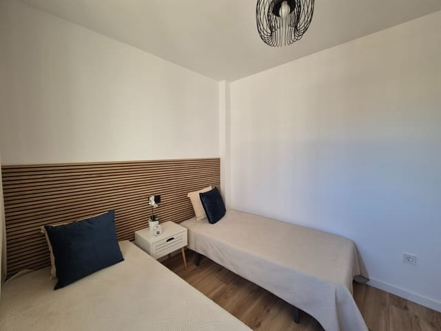 3 makuuhuone Omakotitalo myytävänä paikassa Alicante kaupunki mukana uima-altaan - 268 800 € (Ref: 10072995)