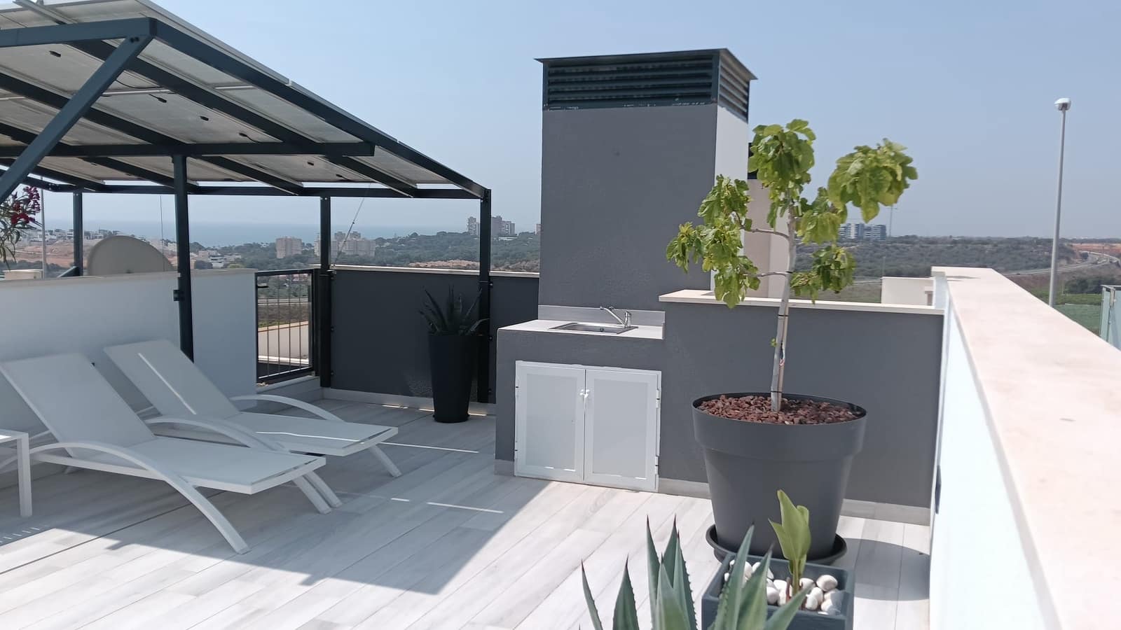 3 soverom Villa til salgs i Orihuela Costa med svømmebasseng garasje - € 570 000 (Ref: 10079790)