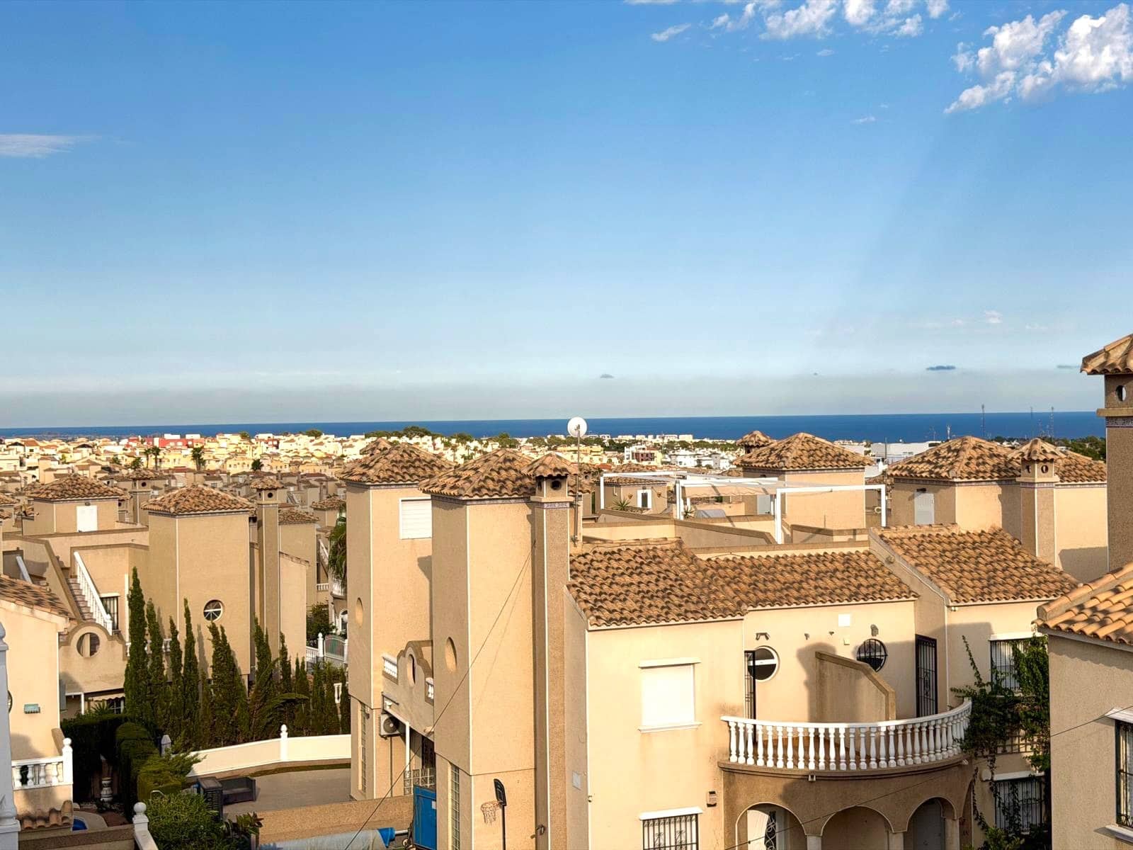 3 Zimmer Villa zu verkaufen in Orihuela Costa mit Pool - 369.000 € (Ref: 10098793)