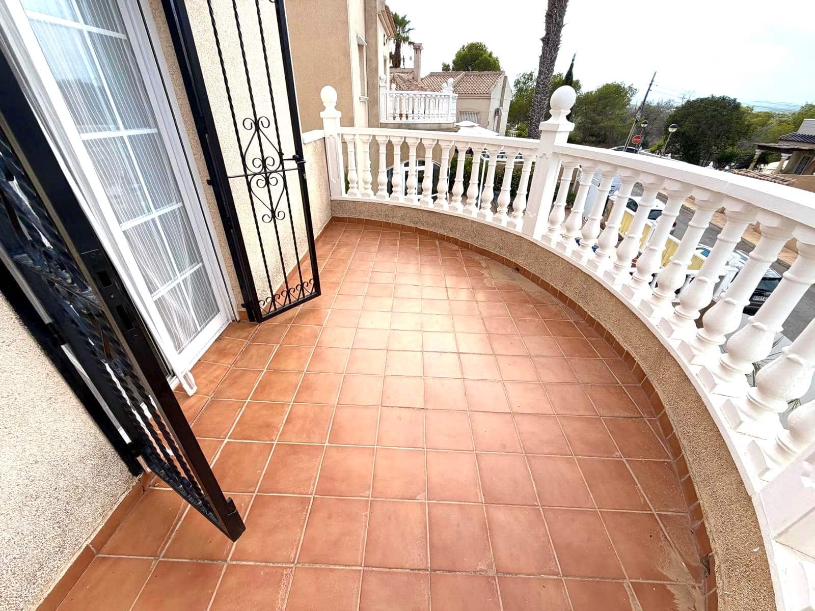 3 Zimmer Villa zu verkaufen in Orihuela Costa mit Pool - 369.000 € (Ref: 10098793)