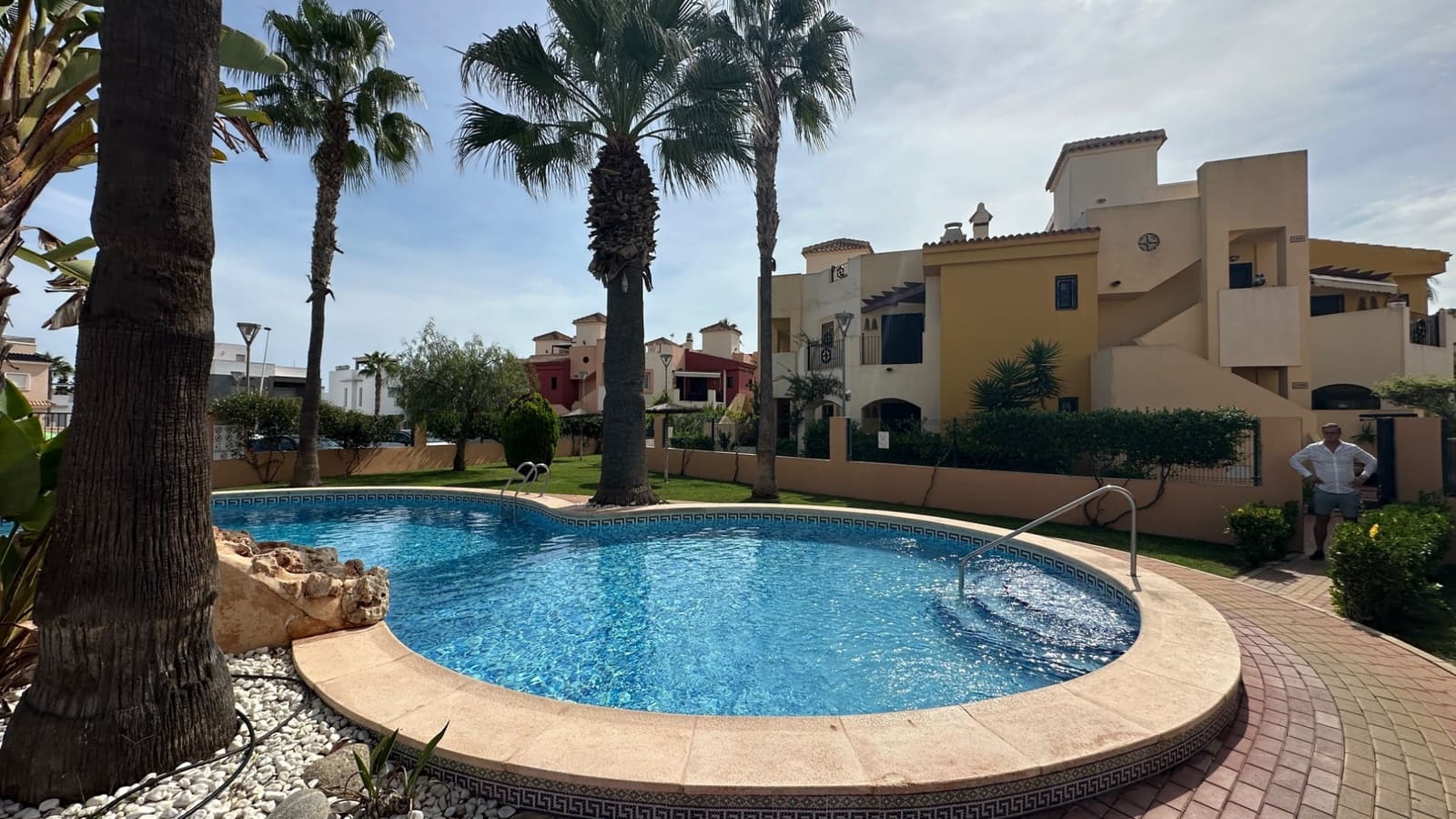 2 bedroom Bungalow for sale in Los Altos with pool garage - € 249,000 (Ref: 10098942)