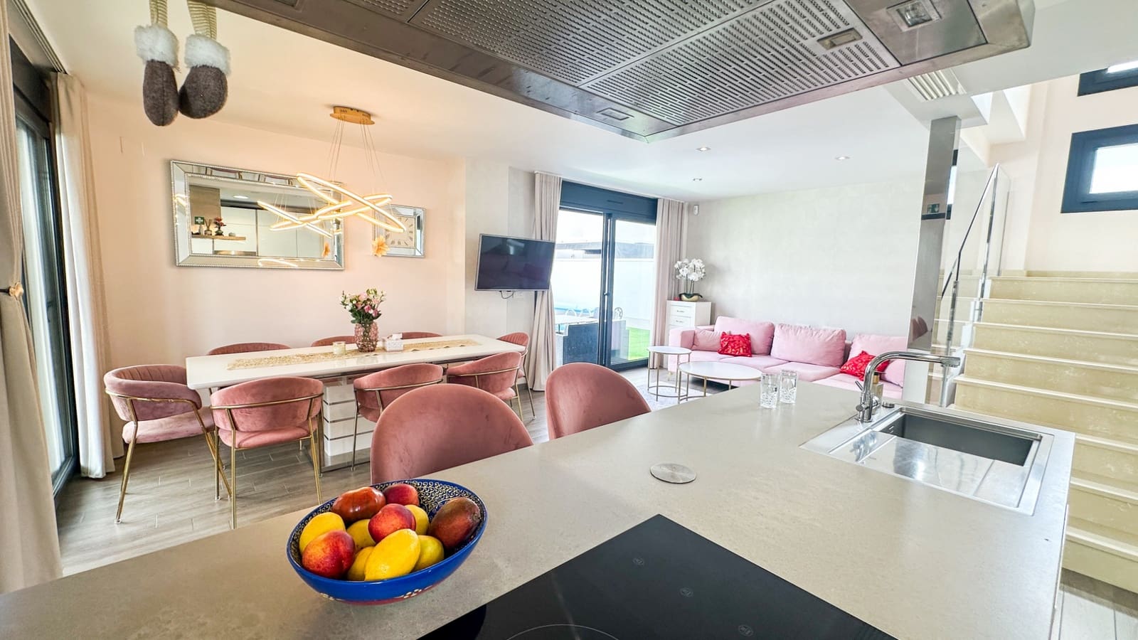 5 chambre Villa/Maison à vendre à Torrevieja avec piscine garage - 549 000 € (Ref: 10103513)