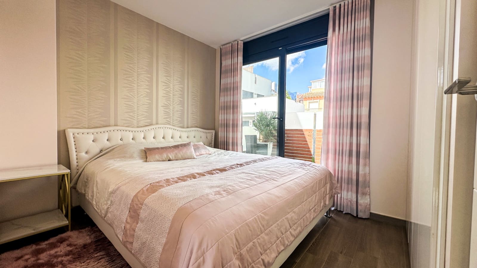 5 chambre Villa/Maison à vendre à Torrevieja avec piscine garage - 549 000 € (Ref: 10103513)