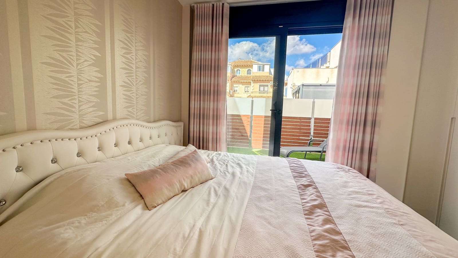 5 chambre Villa/Maison à vendre à Torrevieja avec piscine garage - 549 000 € (Ref: 10103513)
