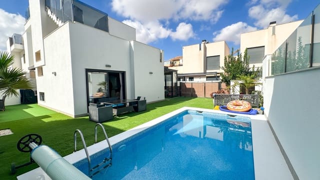 5 camera da letto Villa in vendita in Nueva Torrevieja - Aguas Nuevas, Torrevieja con piscina garage - 549.000 € (Rif: 10103513)